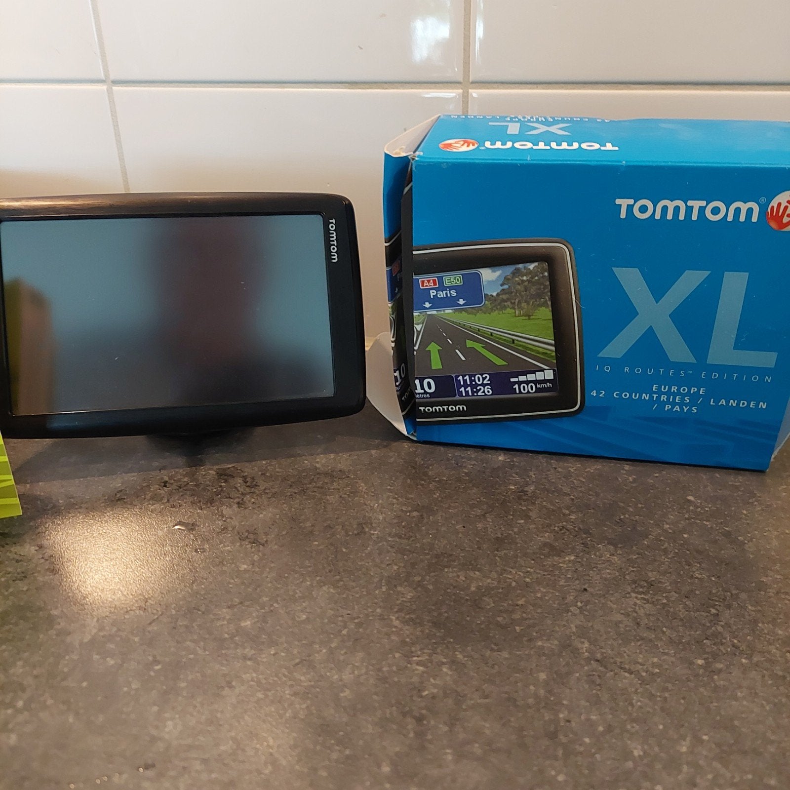 2x TomTom XL Europa compleet met snoer, Ophalen of Verzenden, Gebruikt