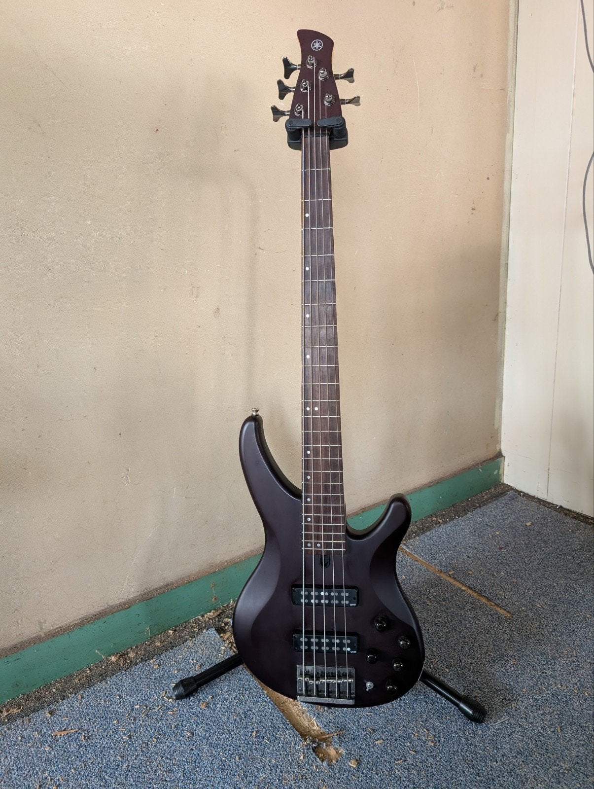 Yamaha TRBX505 5-snarige elektrische basgitaar, Ophalen, Zo goed als nieuw, Elektrisch, 5-snarig