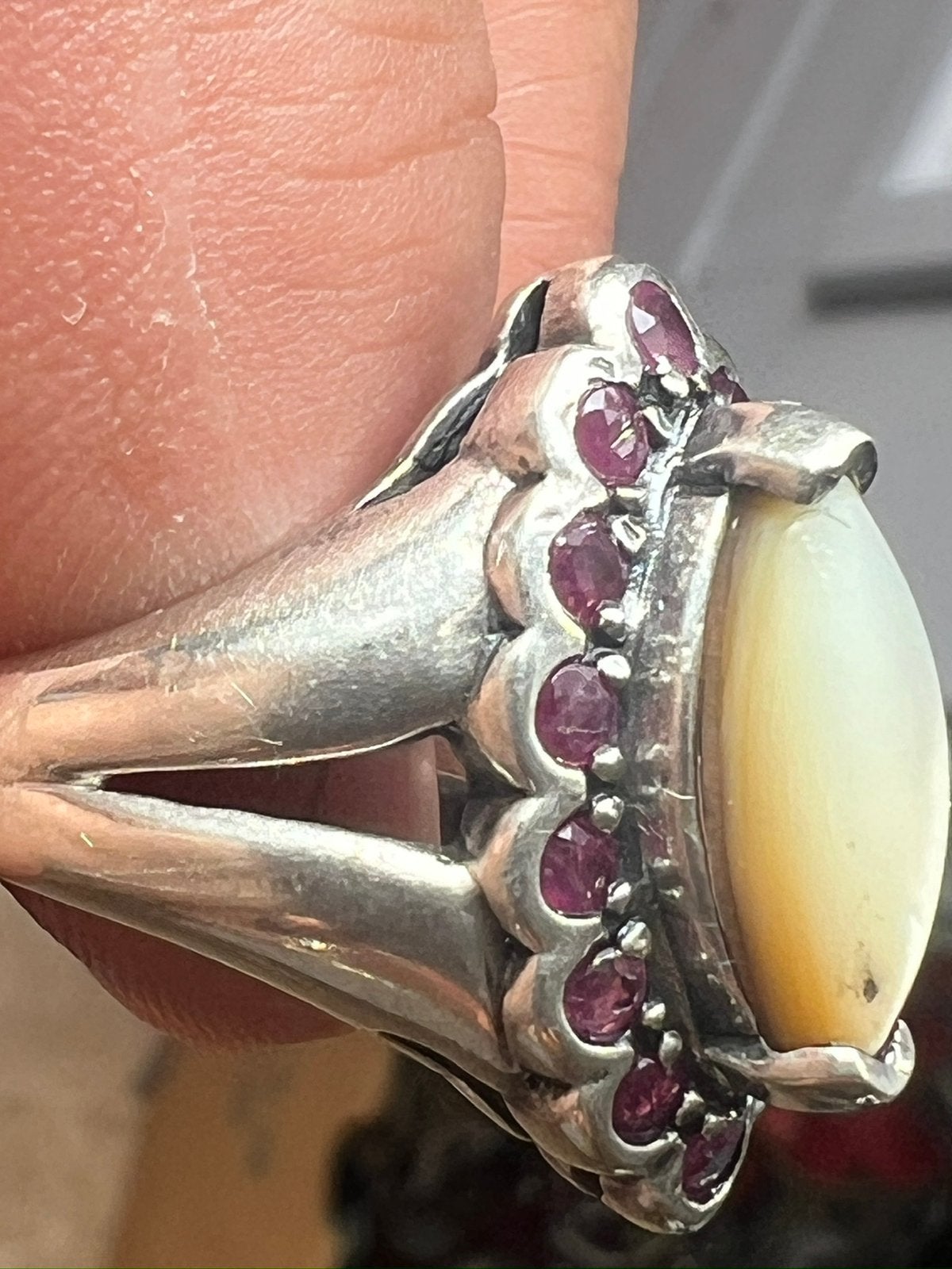 Antieke zilveren ring met robijnen en parel, 18 tot 19, Ophalen of Verzenden, Zo goed als nieuw, Dame