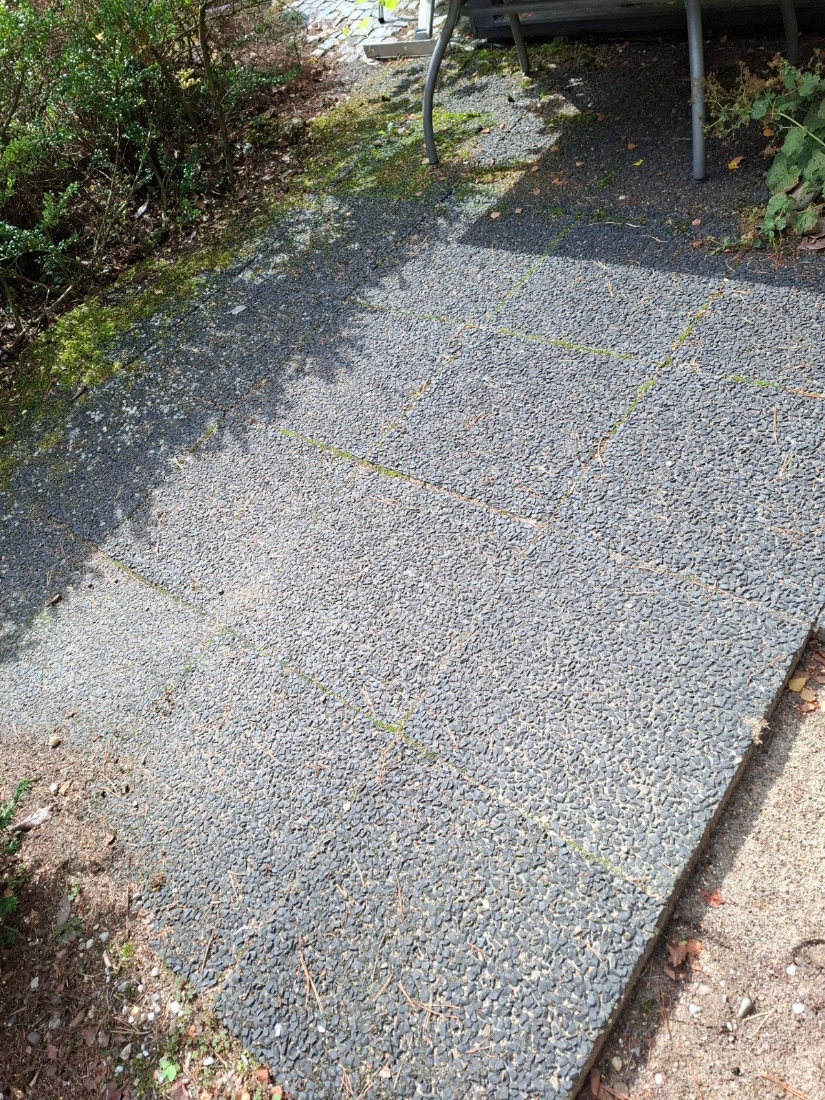 Gratis: donkergrijze grindtegels terrastegels, ca. 13 m2, Ophalen, Gebruikt, 10 m² of meer, Beton