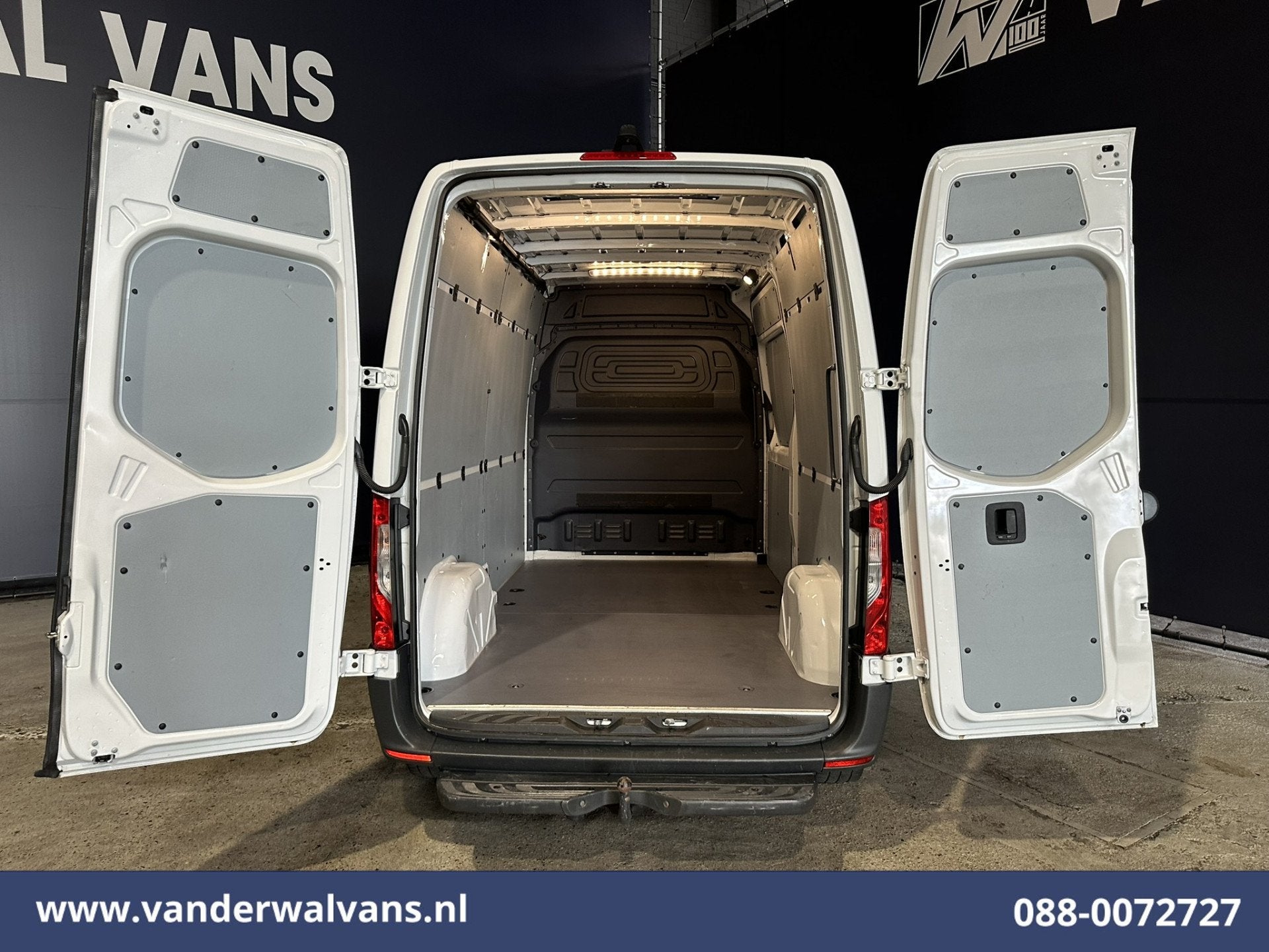 Mercedes-Benz Sprinter 211 CDI 115pk L2H2 Euro6 Airco | Came, Voorwielaandrijving, Dealer onderhouden, Stof, 4 cilinders