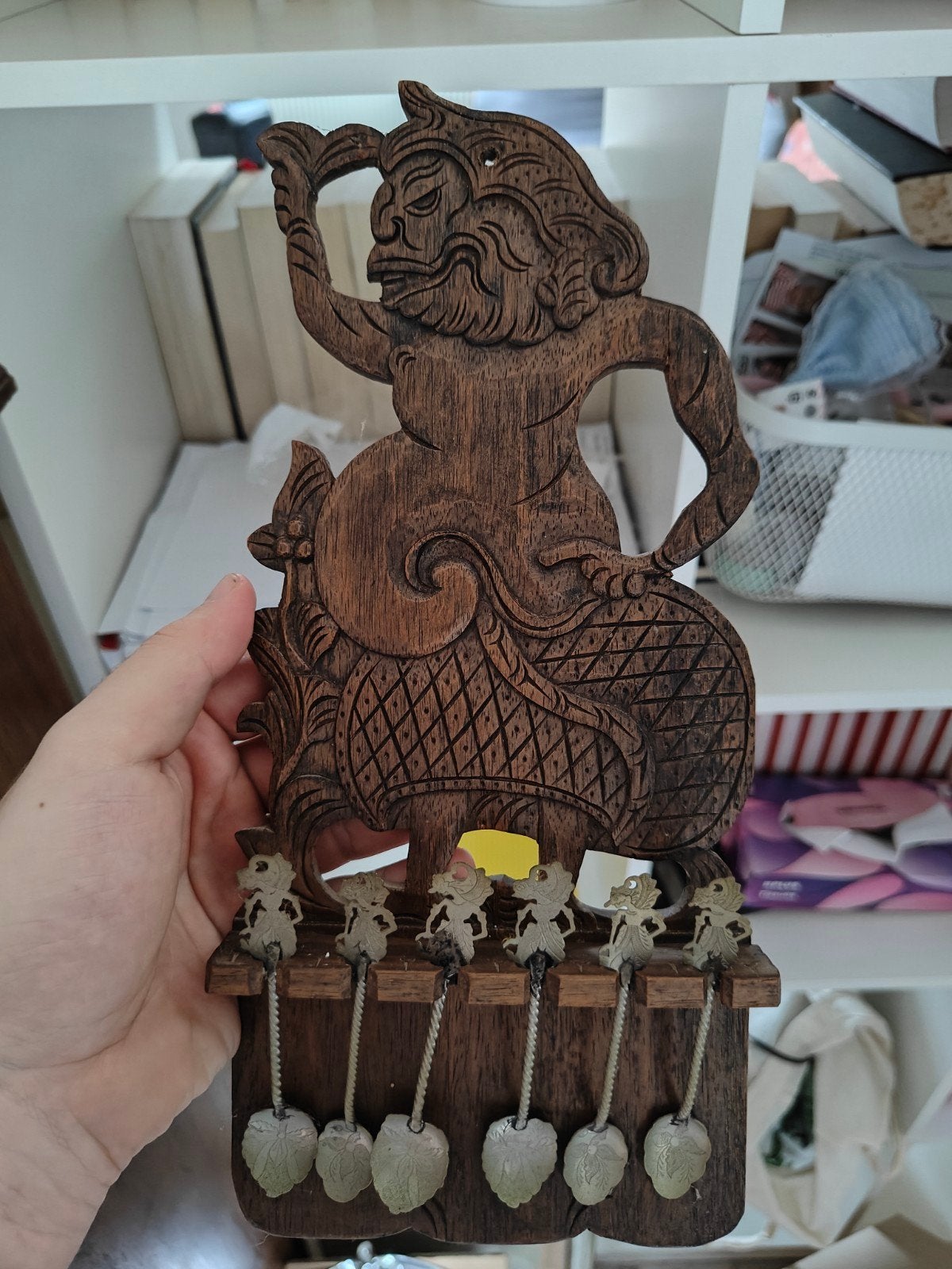 Antieke Djokja zilveren Wayang lepelset + houten rek, Antiek en Kunst, Ophalen of Verzenden
