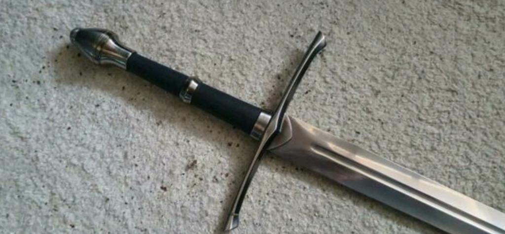 Aragorn lord of the rings zwaard, middeleeuws ridder, mes, Verzamelen, Lord of the Rings, Ophalen of Verzenden, Nieuw, Replica