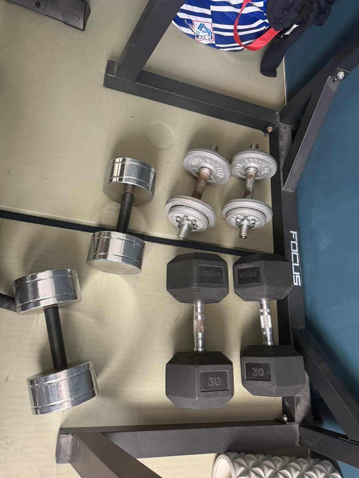 Dumbells 2x 30 2x20 2x10, Ophalen, Zo goed als nieuw, Dumbbell