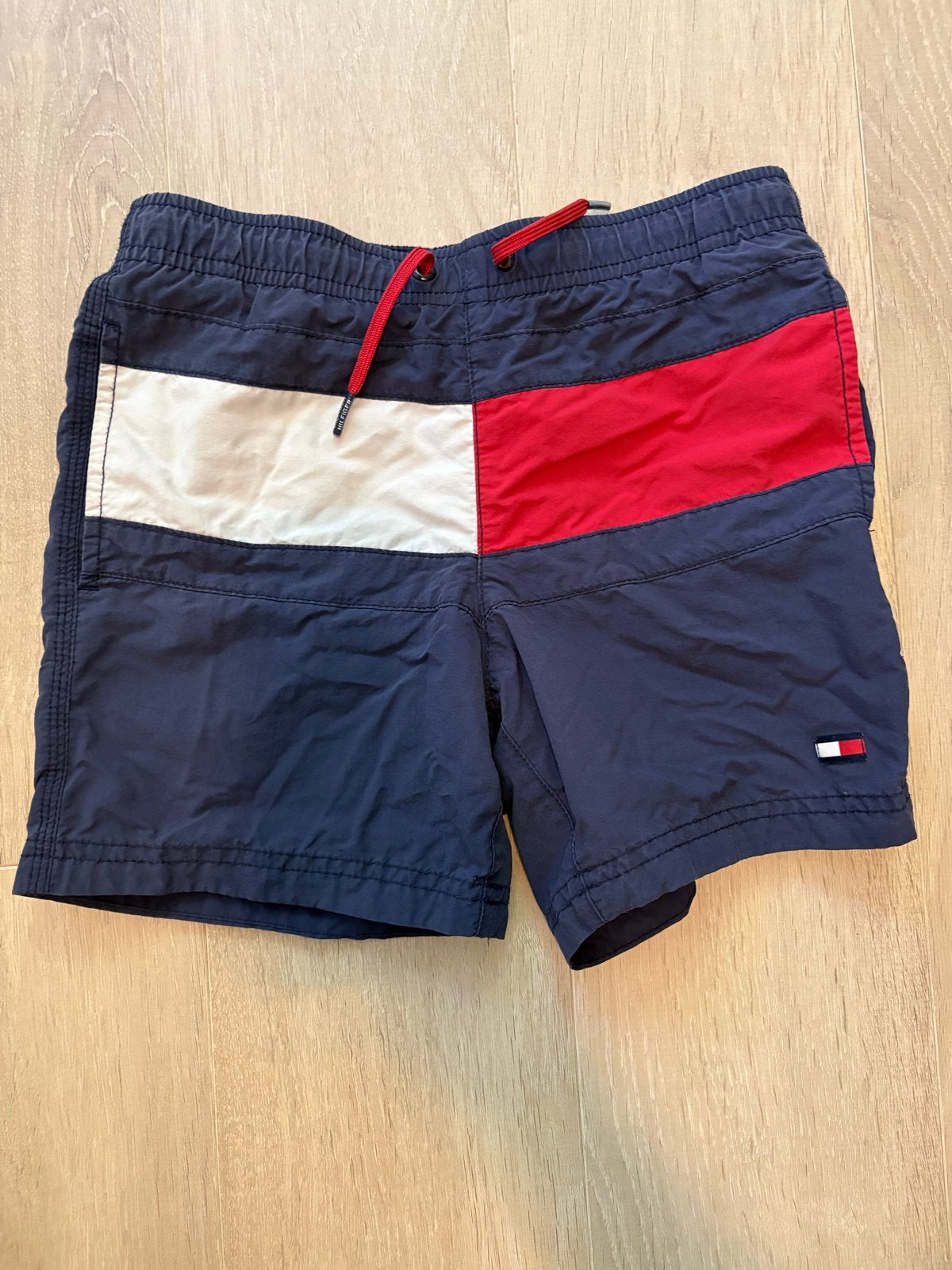 Tommy Hilfiger zwembroek voor jongens, maat 8-10 jaar, Gebruikt, Overige maten, Ophalen of Verzenden, Zwembroek