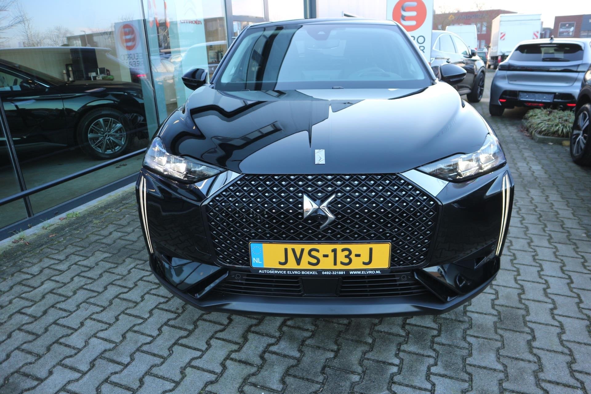 DS 3 1.2 PureTech Opéra AUTOMAAT NAVI 360 CAMERA LEDER MASS, Auto's, Gebruikt, 1199 cc, Zwart, Leder