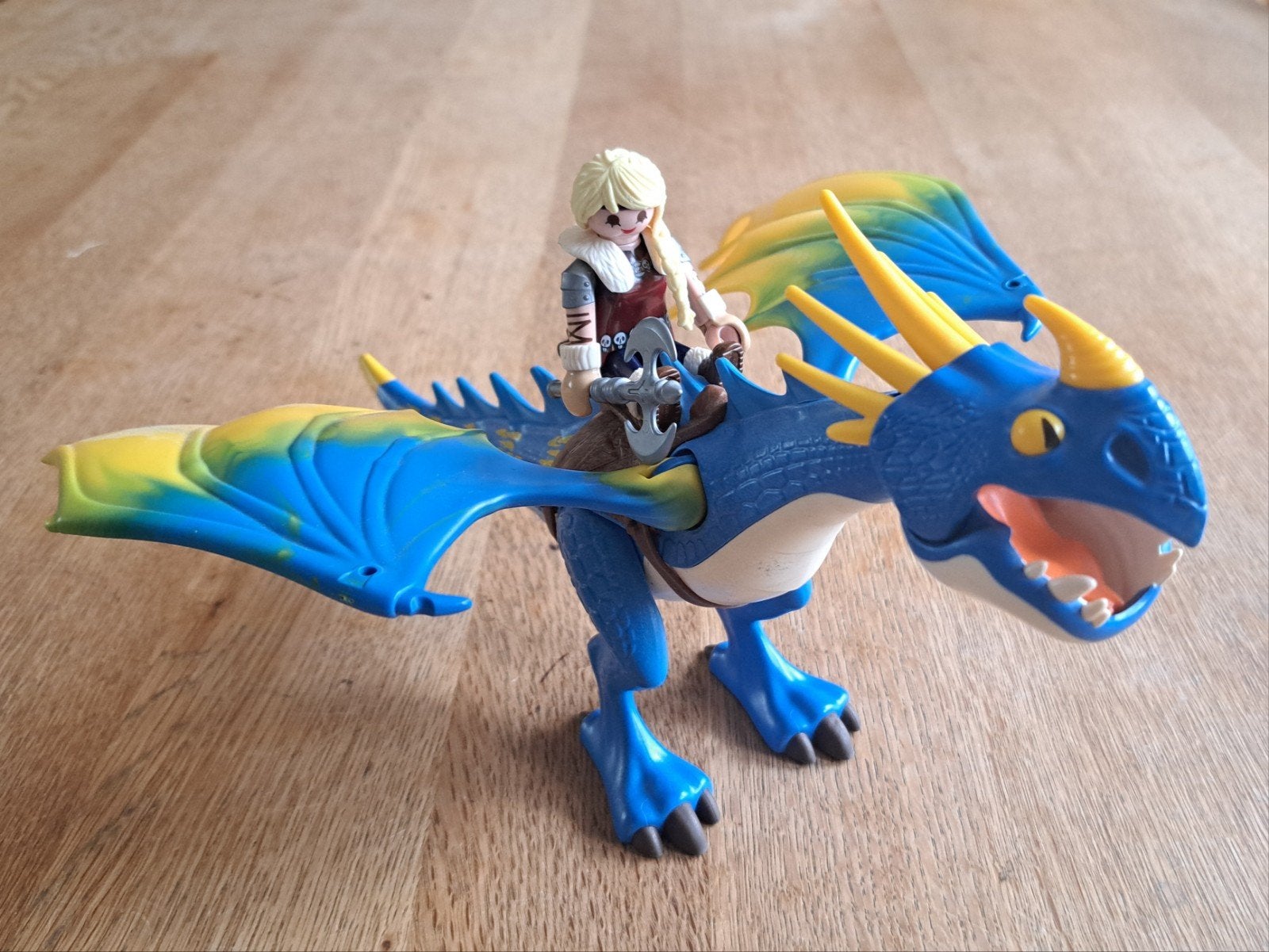 Playmobil Dragons Astrid en Stormvlieg 9247, Complete set, Overige typen, Ophalen of Verzenden, Zo goed als nieuw