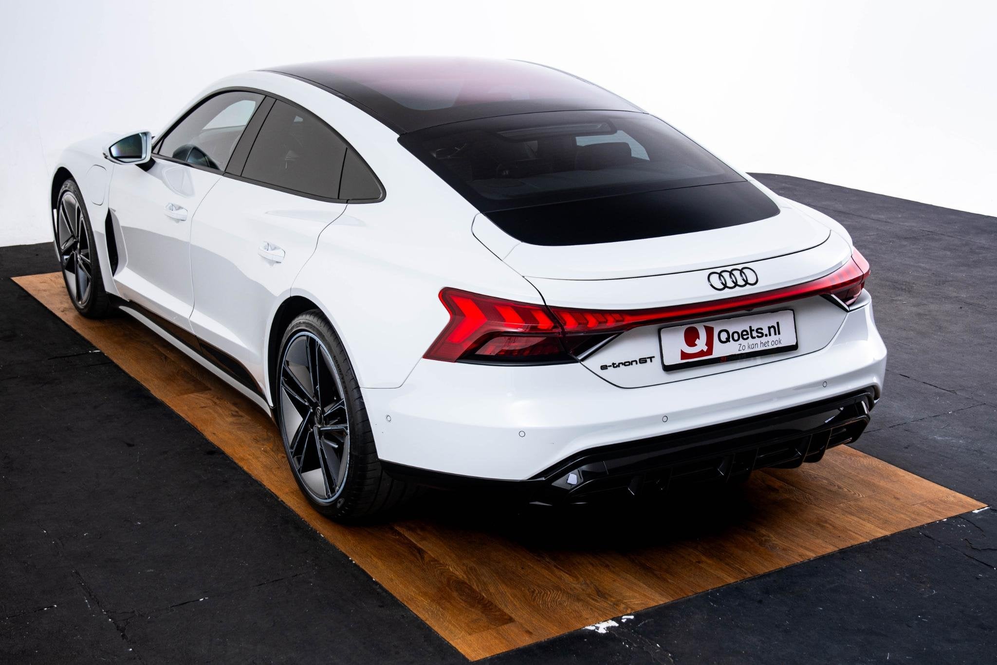 Audi e-tron GT Quattro 93 kWh Sportstoelen pro - B&O - Head, Auto's, Audi, Automaat, Automatische klimaatregeling, Met garantie (alle)
