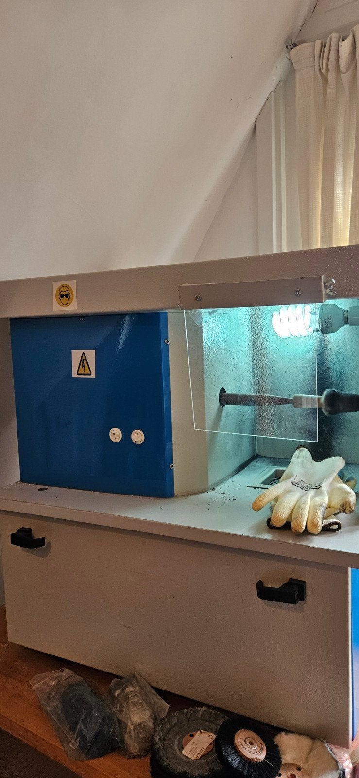 polijstmachine met afzuiging, Ophalen