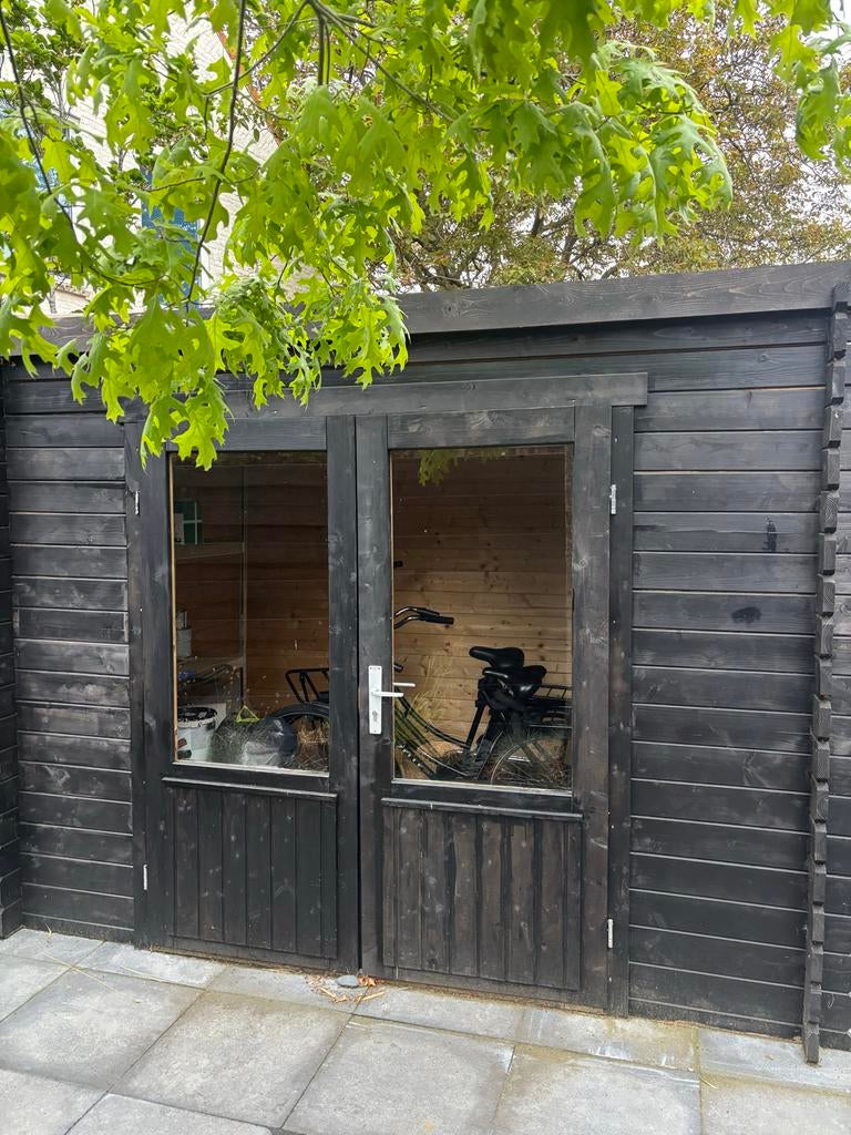 Nieuwe zwarte houten schuur (zelf demonteren), Tuin en Terras, 200 tot 400 cm, Schuur, Zo goed als nieuw, Zonder ramen
