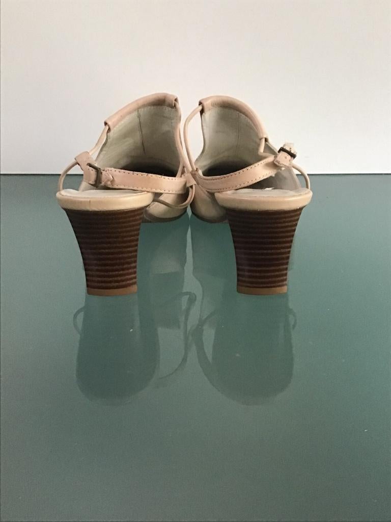 Nieuwe slingbacks 39 | beige nude | Gratis verzenden, Pumps, Verzenden, Beige, Nieuw