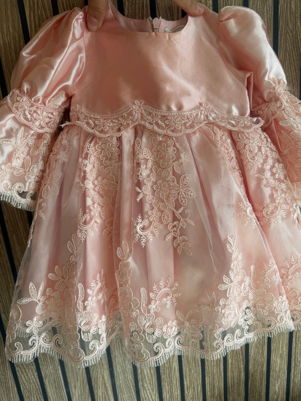 Prachtige Roze Babyjurk met Kant en Strik, Ophalen of Verzenden, Zo goed als nieuw, Meisje