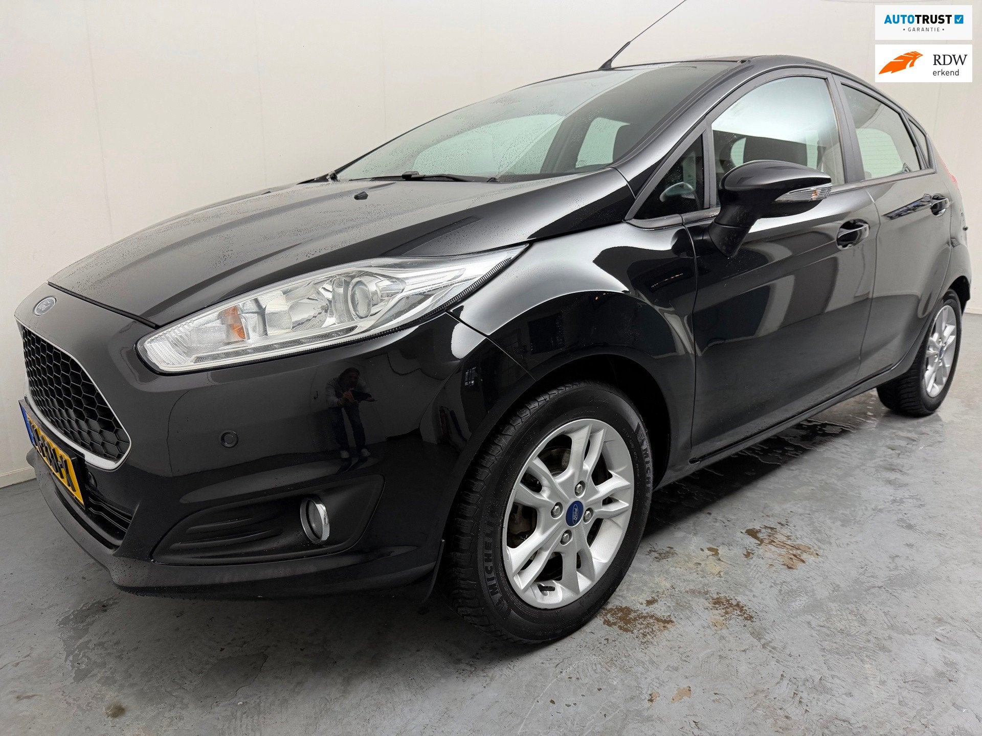 Ford Fiesta 1.0 Titanium # Pdc # Lmv # Nieuwe Distributie, Voorwielaandrijving, Euro 6, 525 kg, Zwart