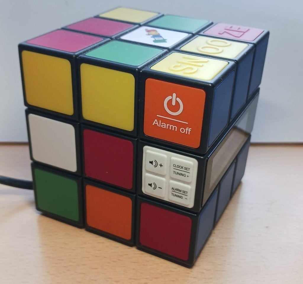 Bigben Rubik's Cube Wekkerradio (RR80), Ophalen of Verzenden, Zo goed als nieuw, Digitaal