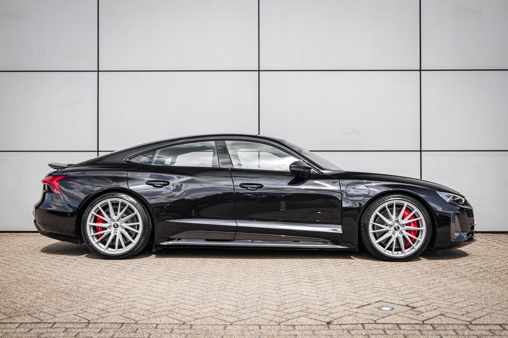 Audi e-tron GT RS 600pk 93 kWh | 21" Vossen velgen | carbon, Automaat, Gebruikt, Zwart, 598 pk