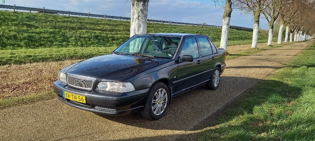 Volvo S70 2.5 1999 Grijs, Voorwielaandrijving, 1384 kg, 75 €/maand, S70