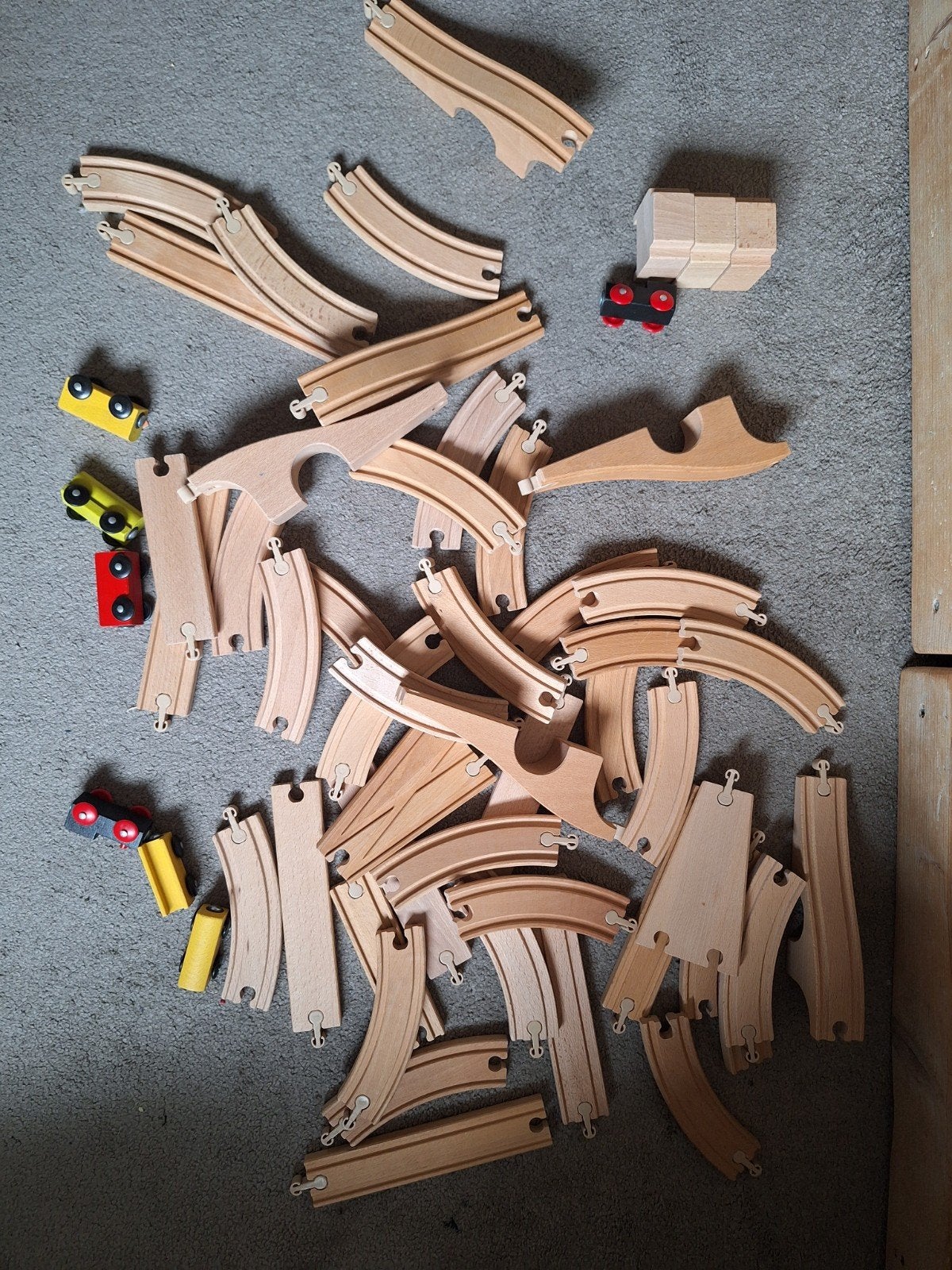 Grote set houten treinrails met treintjes en bruggen, Ophalen of Verzenden, Gebruikt
