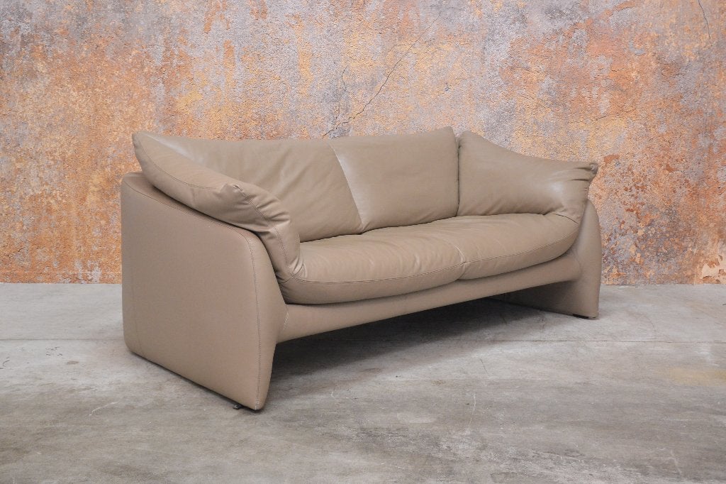 ZGANieuw! taupekleurige leren Leolux Edison design bank, Leolux, Leolux, 150 tot 200 cm, Tweepersoons