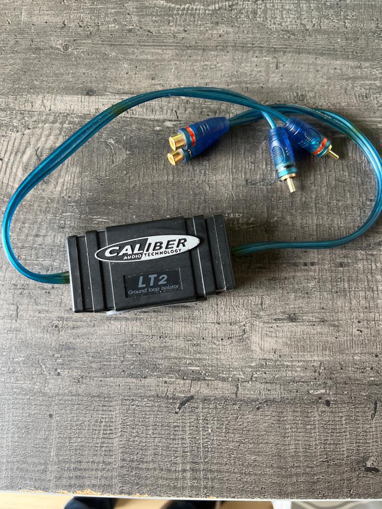 Caliber LT2 Ground Loop Isolator met RCA-kabels, Ophalen, Gebruikt, Minder dan 2 meter, Interlink-kabel
