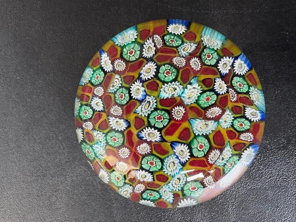 Vintage Murano millefiori paperweight, Verzenden