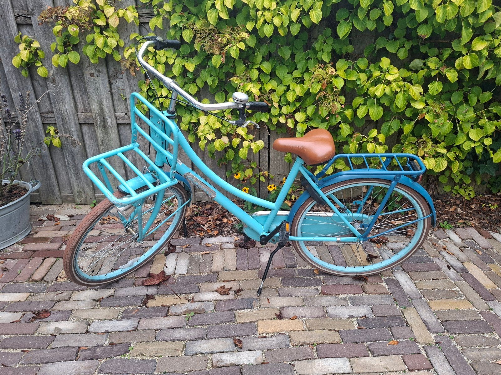 Meisjesfiets 26 inch met gebruikerssporen, Gebruikt, Velgrem, Handrem, Ophalen