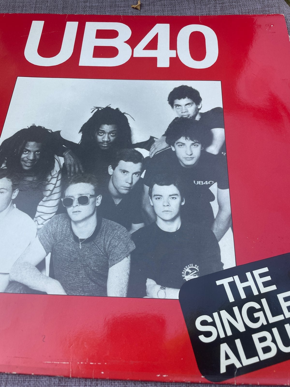 UB40 - The Singles Album LP (1980), Cd's en Dvd's, Vinyl | Pop, Zo goed als nieuw, Pop, LP, 12 inch, Ophalen of Verzenden