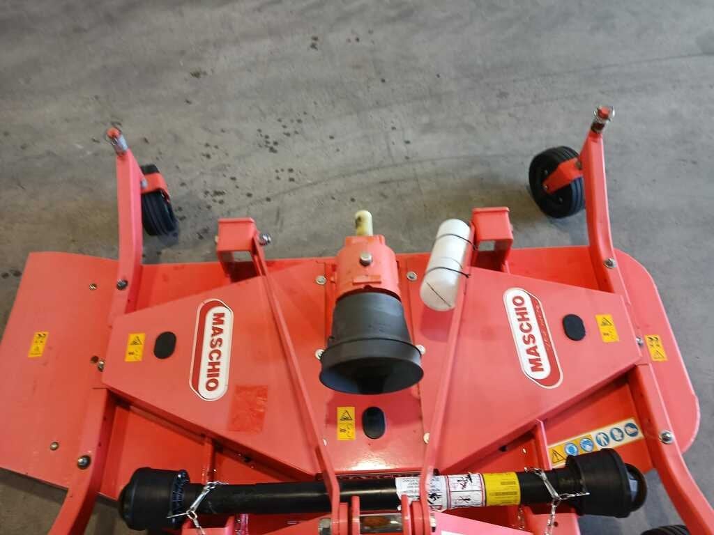 Maschio weilandbloter, Overige, Oogstmachine