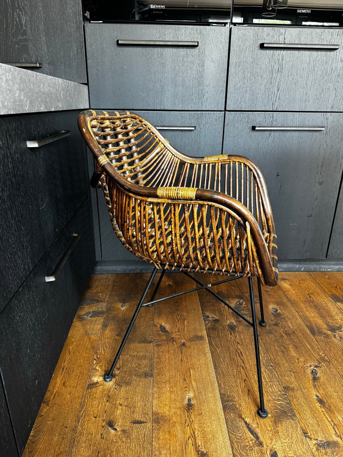 Rotan stoel, Huis en Inrichting, Bruin, Riet of Rotan, Ophalen of Verzenden, Zo goed als nieuw