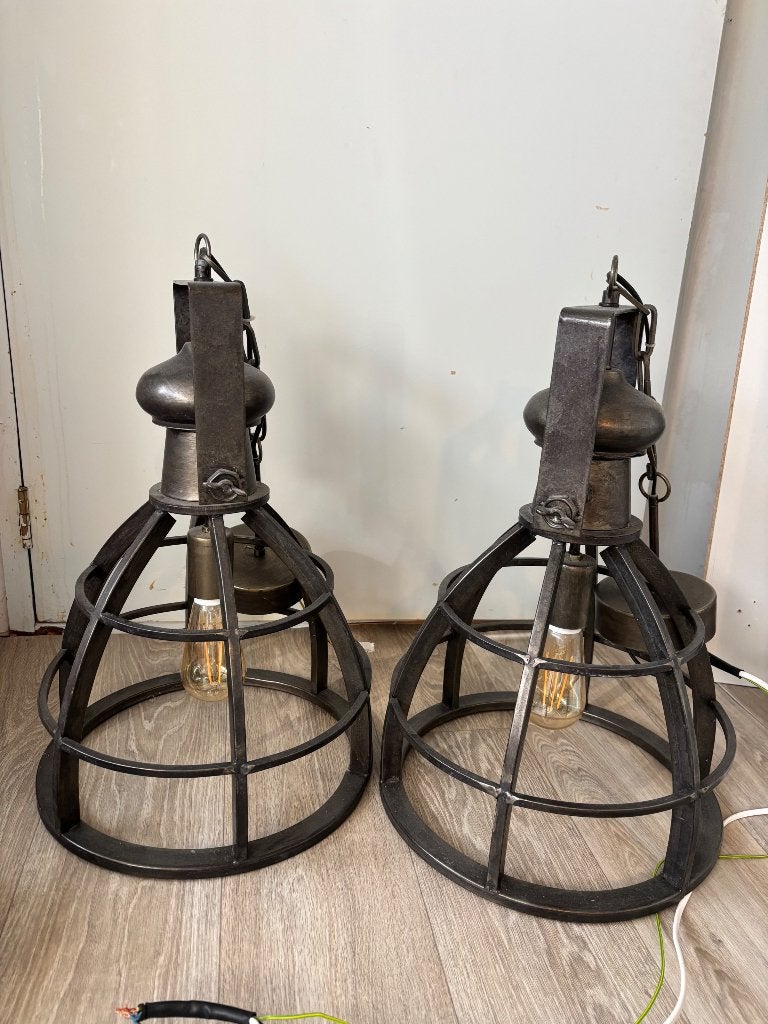 Lampen 2 stuks, Huis en Inrichting, Ophalen, Zo goed als nieuw, Metaal, Industrieel