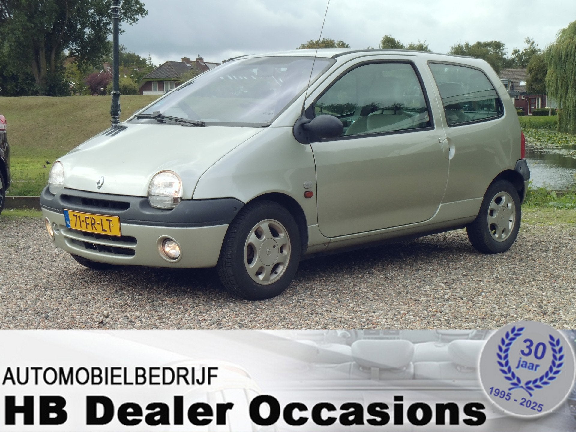 Renault Twingo 1.2 Initiale - Airco - Leer interieur, Voorwielaandrijving, Lederen bekleding, Bedrijf, Handgeschakeld
