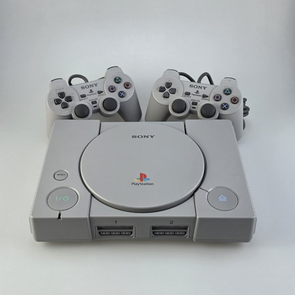 Playstation 1 Grijs inclusief 2 Controllers, Sony, Zo goed als nieuw, Support@sony.com, 1-7-1 Konan, Minato-ku
Tokyo 108-0075
Japan