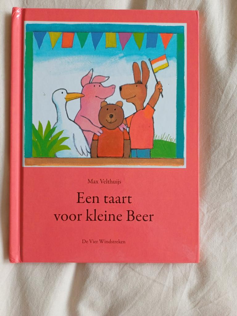 Een taart voor kleine Beer - Max Velthuijs, Ophalen of Verzenden, Gelezen, Max Velthuijs, 2 tot 3 jaar