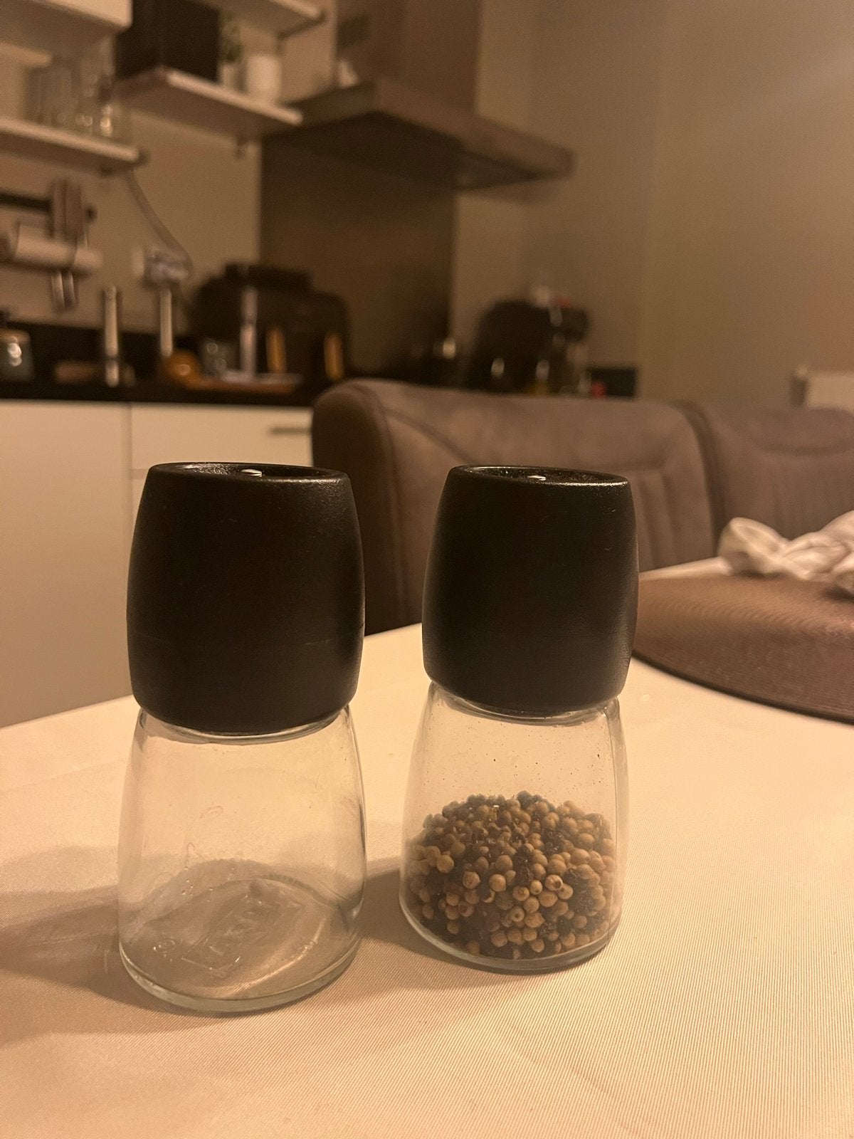 IKEA 365+ IHÄRDIG kruidenmolen - Zwart, IKEA, Ophalen of Verzenden, Zo goed als nieuw, Zwart