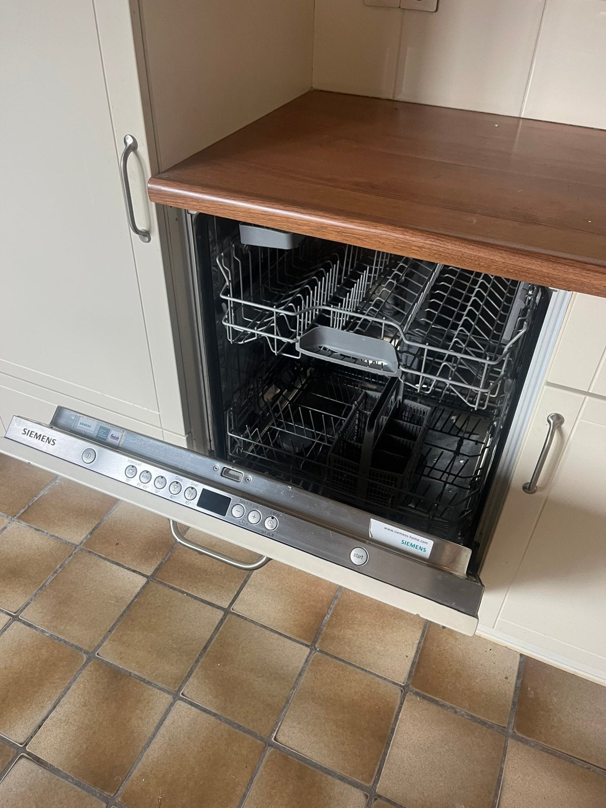 SIEMENS inbouw vaatwasser, Witgoed en Apparatuur, Vaatwasmachines, Ophalen, Zo goed als nieuw, Inbouw, Minder dan 85 cm
