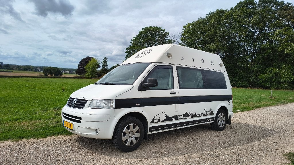 Volkswagen T5, 2.5TDI automaat, 174Pk, 8 persoons, 2008 Wit, Overige carrosserieën, 2500 kg, Wit, Diesel