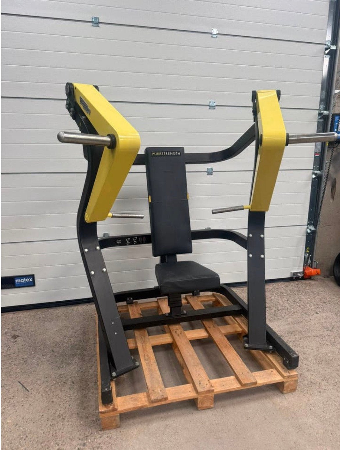 Technogym pure strength brustpresse / chestpress