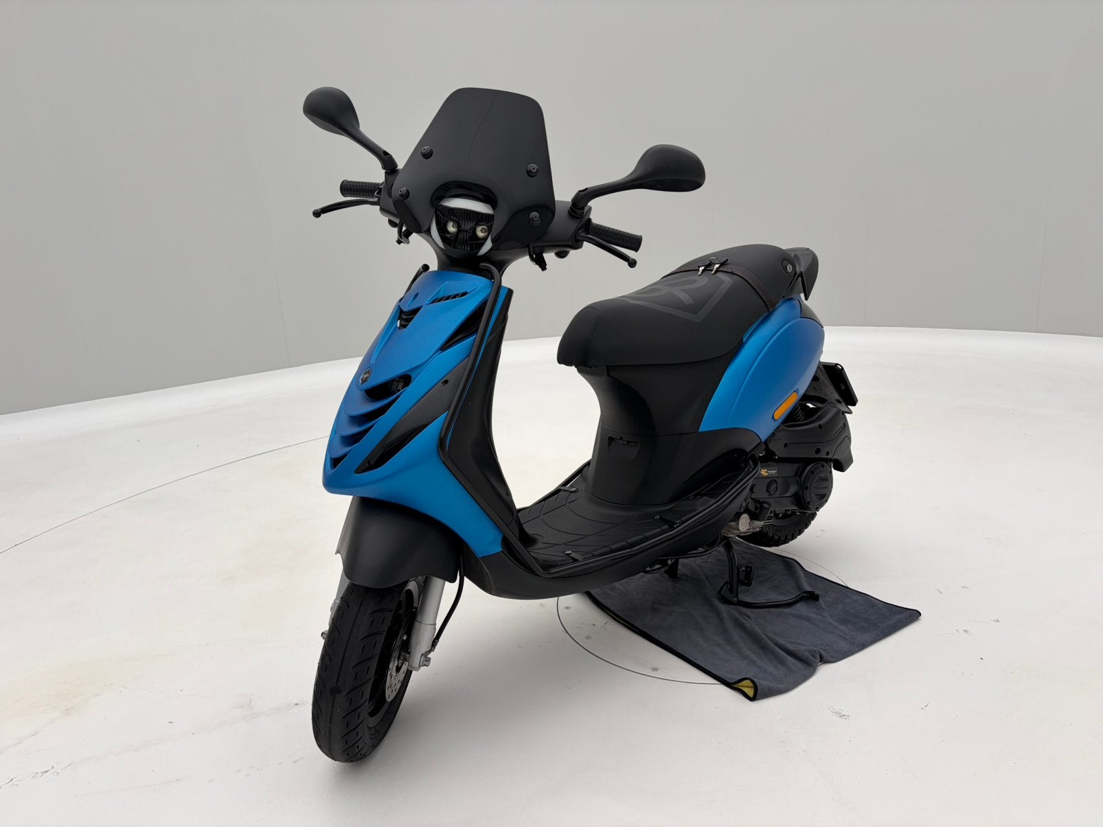 Piaggio Zip IGET | CUSTOM KLEUR | 2022 | BROM, Ophalen, Zo goed als nieuw, Benzine, Zip