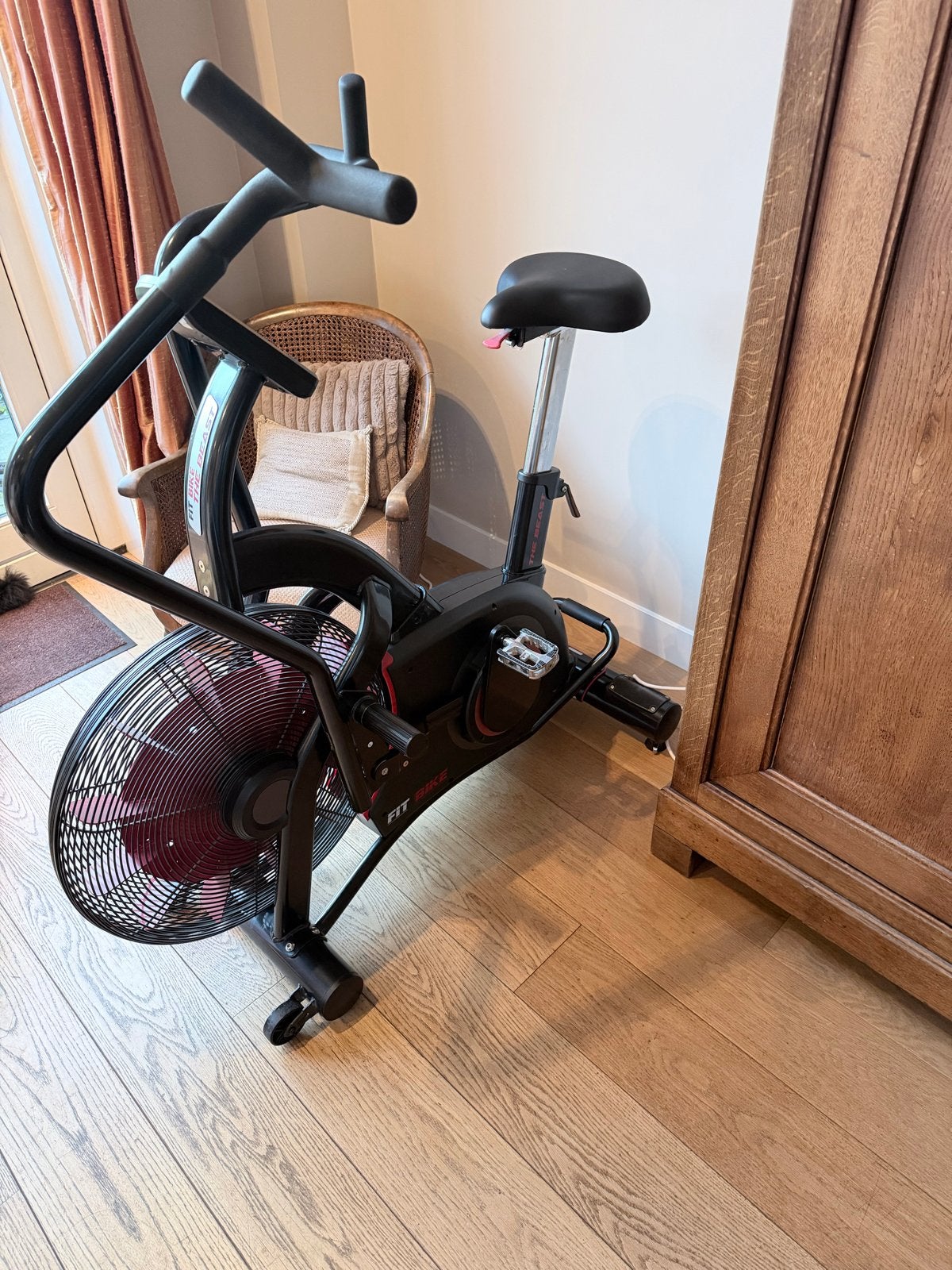 Fit Bike The Beast Airbike - Zo goed als nieuw, Sport en Fitness, Ophalen, Armen, Zo goed als nieuw, Airbike