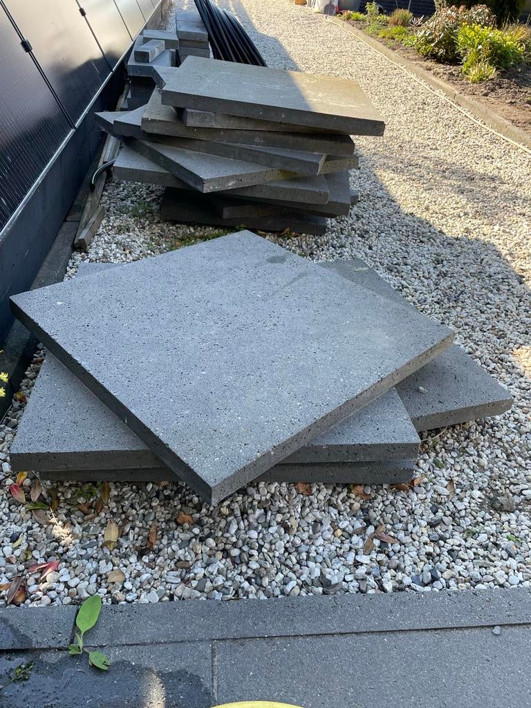 Schellevis tegels en opsluitbanden, Ophalen, Gebruikt, Minder dan 5 m², Beton
