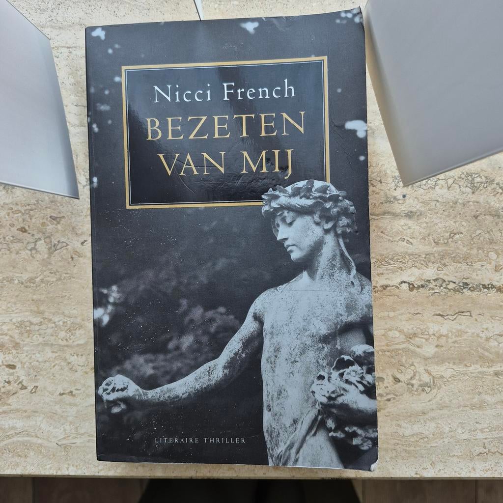 Nicci French - Bezeten van mij (Literaire thriller), Boeken, Thrillers, Gelezen, Nederland, Ophalen of Verzenden