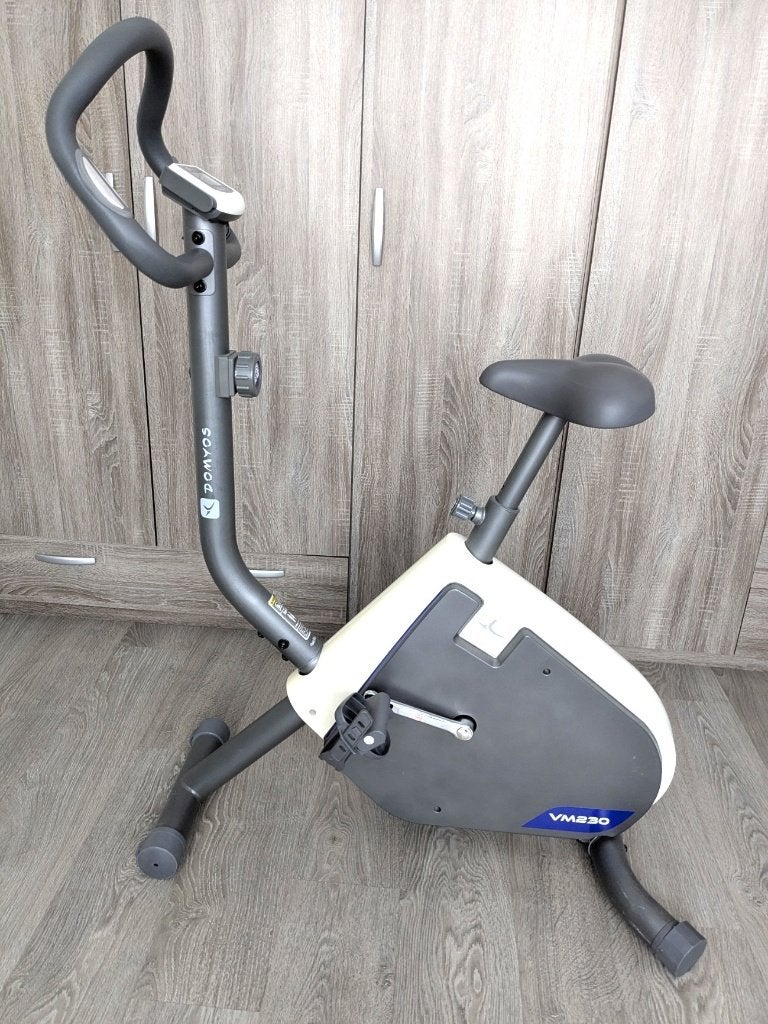 Hometrainer, Sport en Fitness, Fitnessapparatuur, Ophalen, Zo goed als nieuw, Buik, Hometrainer
