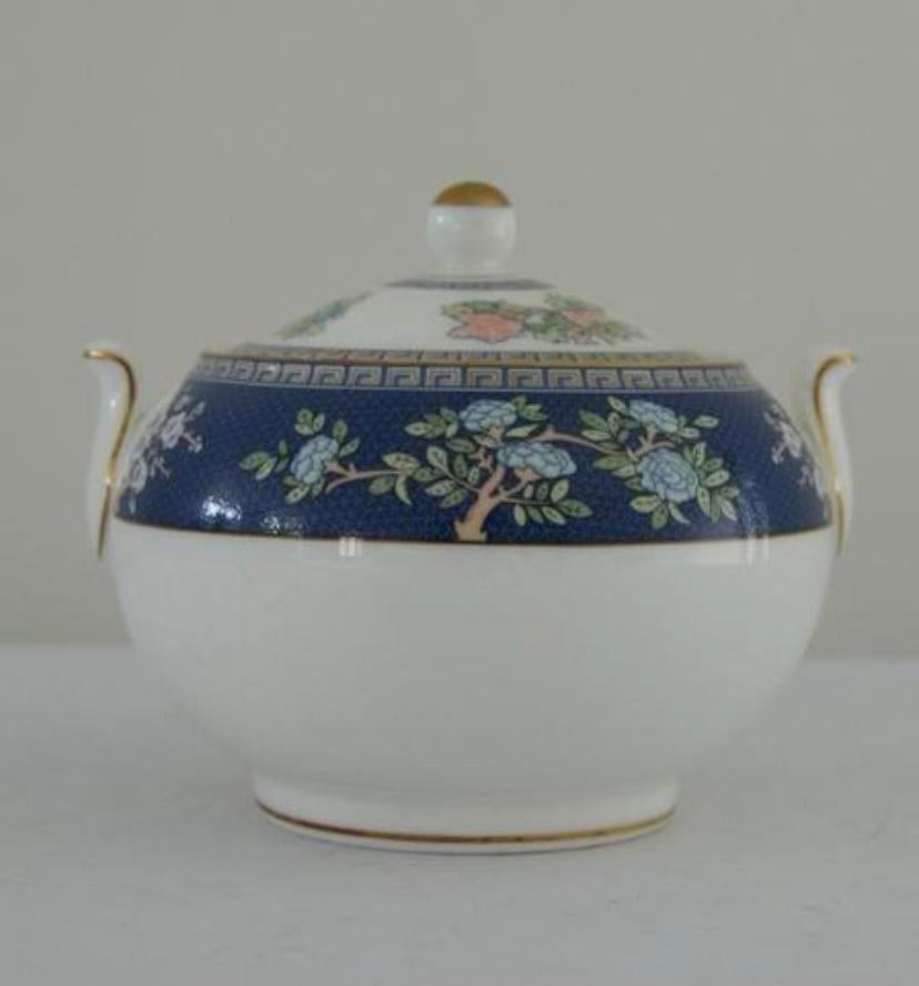 Wedgwood Blue Siam servies, Huis en Inrichting, Keuken | Servies, Ophalen of Verzenden, Overige stijlen, Porselein, Schaal of Schalen