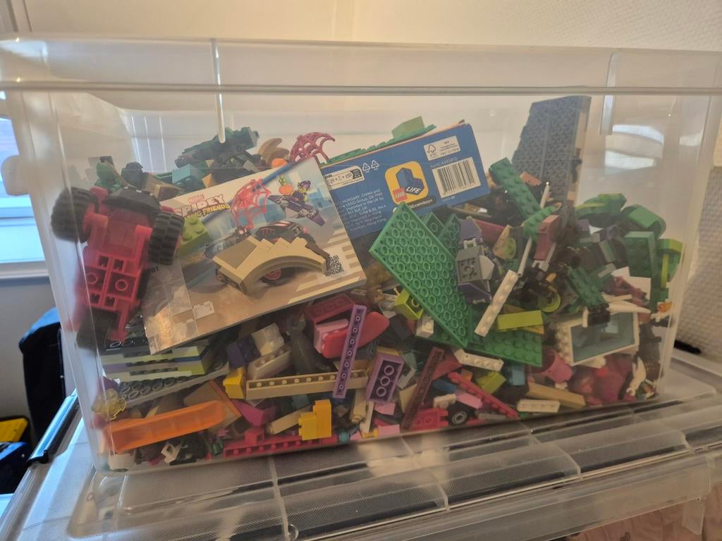 Grote doos vol LEGO met diverse boekjes, Kinderen en Baby's, Speelgoed | Duplo en Lego, Ophalen, Gebruikt, Overige thema's, Lego