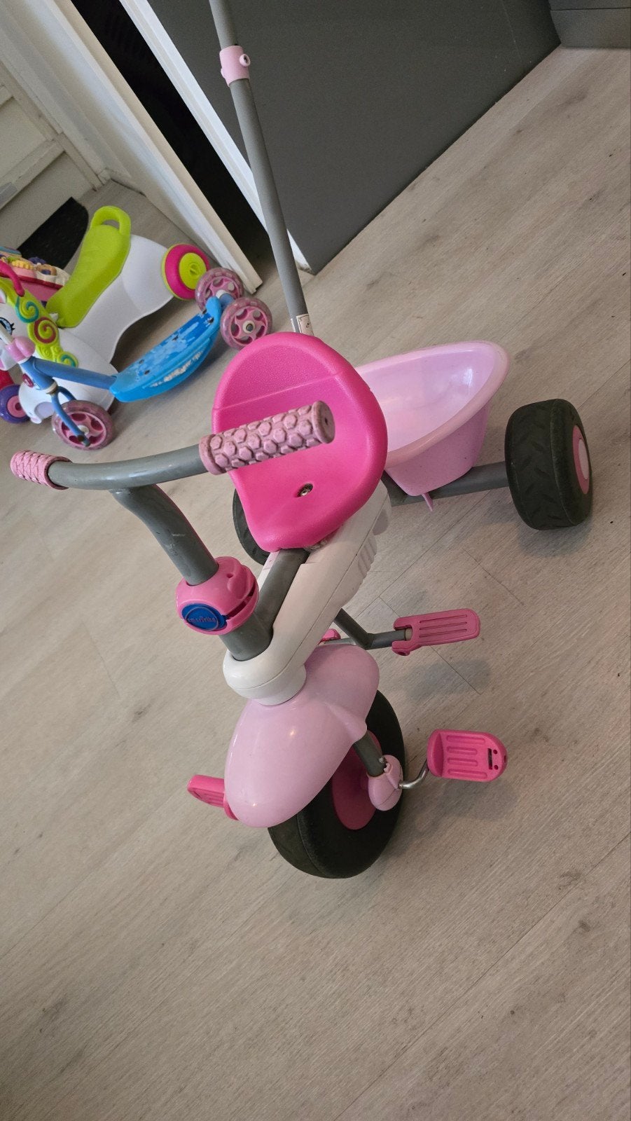 Smartrike driewieler fietsje roze met duwstang, Ophalen of Verzenden, Gebruikt, Smartrike, Duwstang