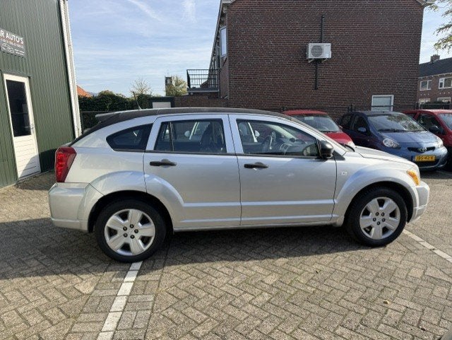 Dodge Caliber Zeer nette auto, rijdt en schakelt prima!, Auto's, 1998 cc, 450 kg, Gebruikt, Origineel Nederlands