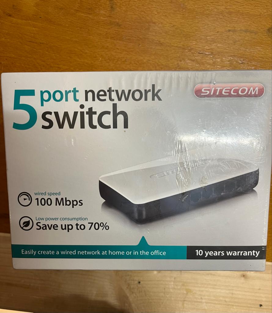 Sitecom 5-poorts netwerkswitch 100 Mbps, Ophalen of Verzenden, Nieuw