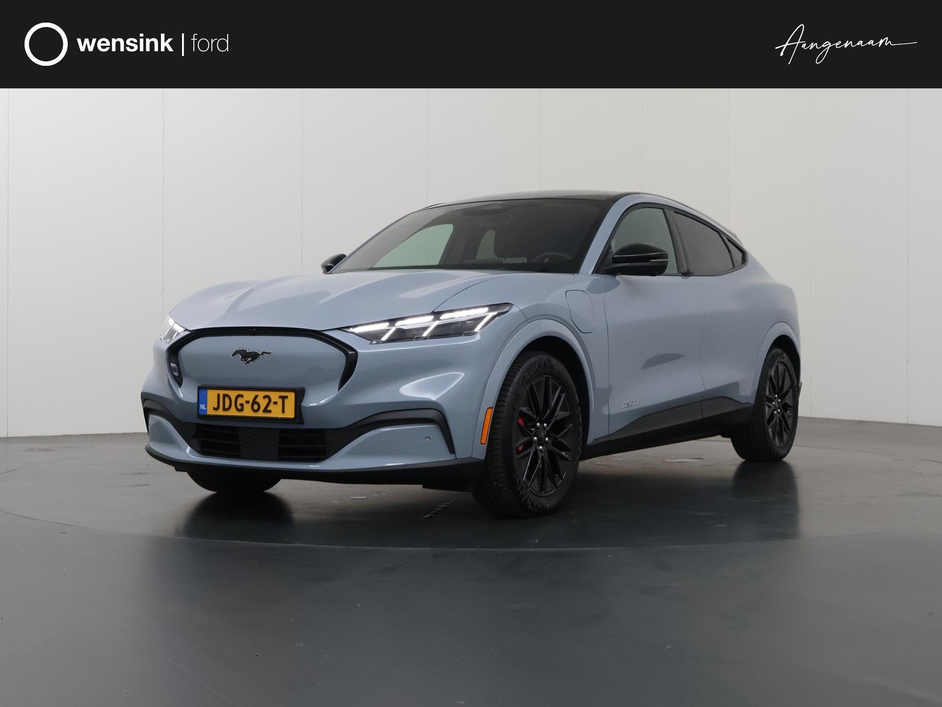 Ford Mustang Mach-E Extended Premium RWD 88 kWh | Panoramada, Auto's, Automaat, Achterwielaandrijving, Gebruikt, Zwart