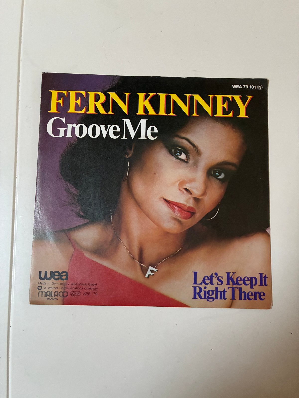 Fern Kinney - Groove me single 45 toeren, Ophalen of Verzenden, 2000 tot heden, Zo goed als nieuw, Overige formaten
