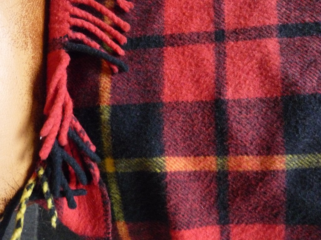 Wollen kleed, tartan, rood geruit, 160 x 145, franjes, sale, Ophalen, Gebruikt
