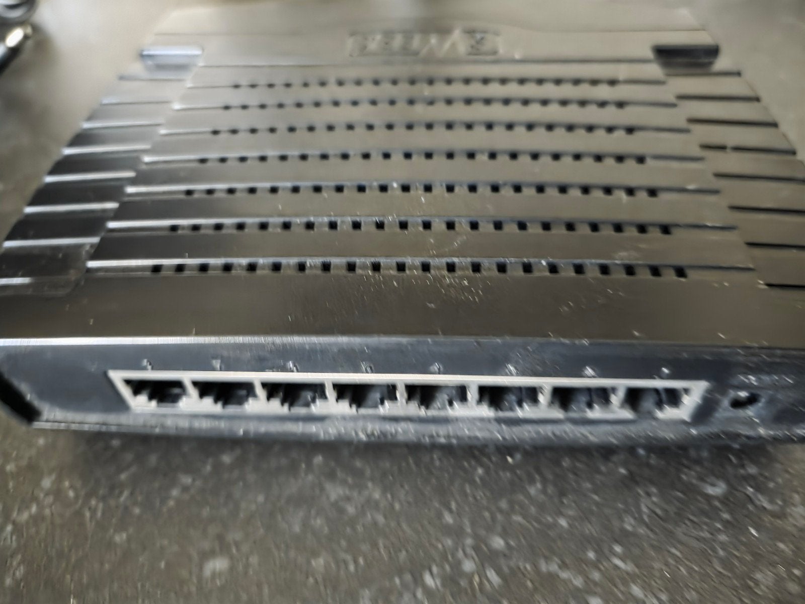 Sweex 8 poorts 100mb t/m 1000gb verbinding werkt perfect, Ophalen, Zo goed als nieuw